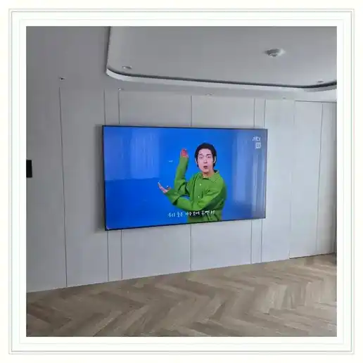 초롱꽃마을7단지 파밀리에 벽걸이TV 설치 관련 거실 참고 이미지 1