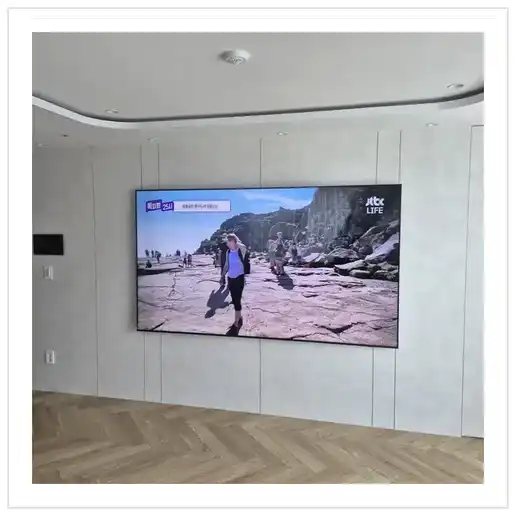 동탄역 포레너스 벽걸이TV 설치 관련 거실 참고 이미지 1