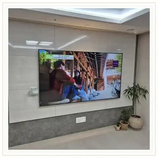 시흥시청역 트리플포레 벽걸이TV 설치 관련 거실 참고 이미지 1